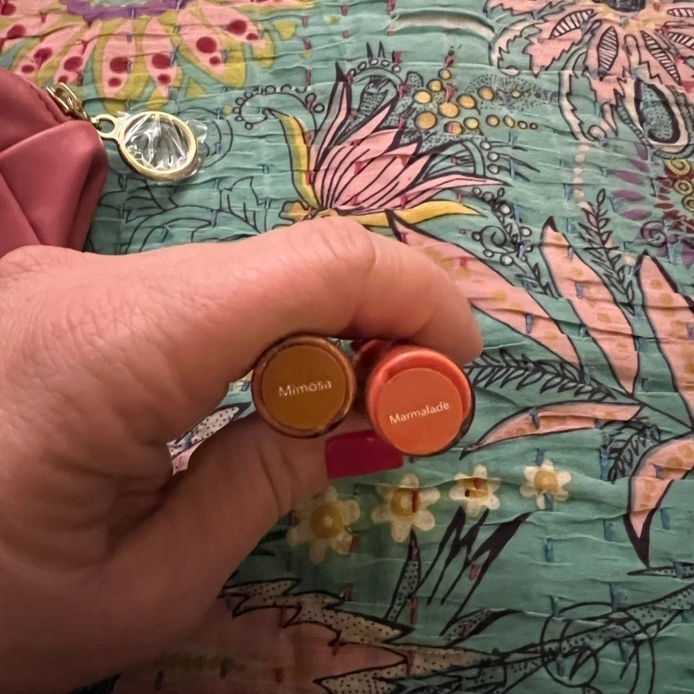 Senegence Sunday brunch. Marmalade & Mimosa with small pouch. Swatched only!